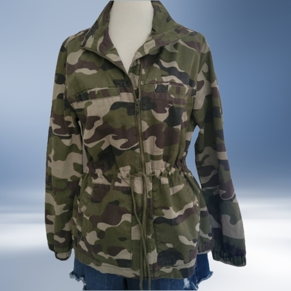 OLD Navy Camouflage Utility Jacket Size S - Picture 2 of 8